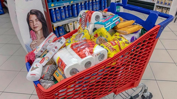 Por salarios deprimidos, caen 15% las ventas de los súper en la era Milei - Por Gonzalo Martínez