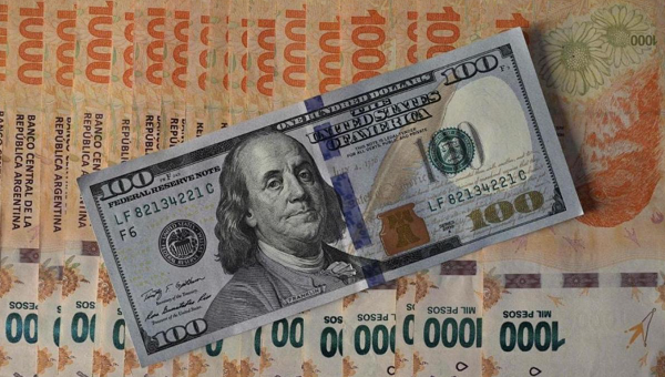 images/Octubre26/09-pesos-dolar.png