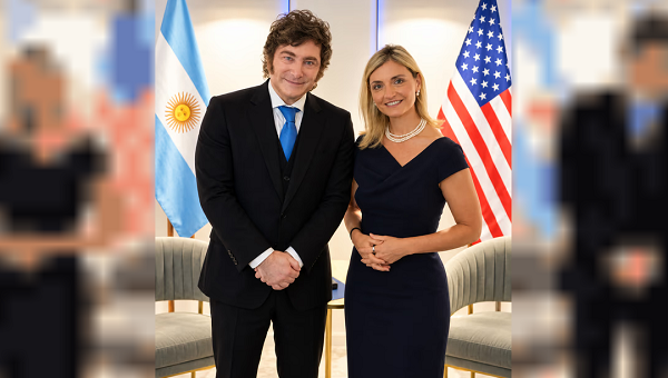 images/Octubre26/11-jm-sara.png